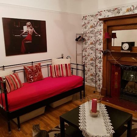 Beautiful Room In Victorian Family Home Ilford Exterior foto